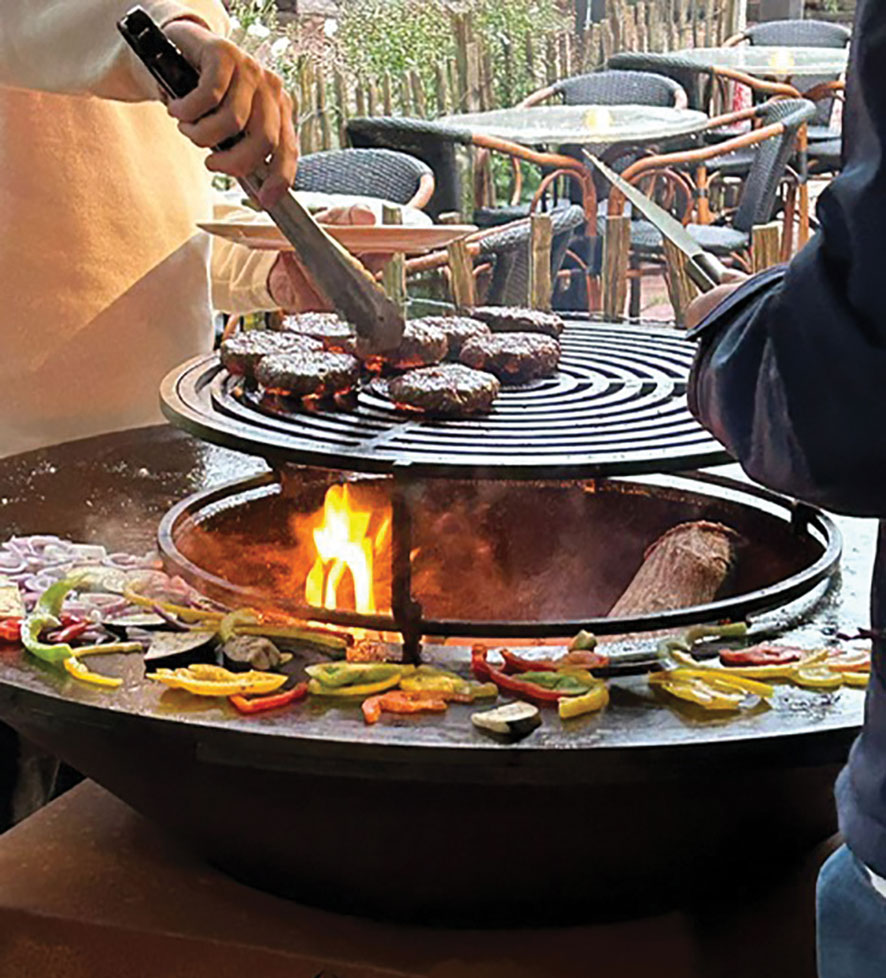 BBQ met groepen in appelscha op de OFYR bij de Bosberg